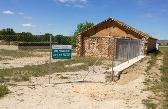 Dos Fincas rusticas juntas valladas en venta, camino de Maderuelo, Aldealengua de Santa Maria