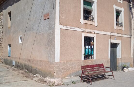 Casa en venta, Pz. Mayor, Valdevacas de Montejo